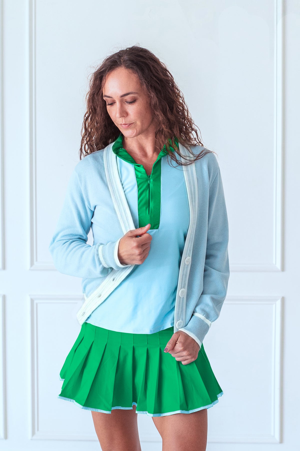 LIGHT BLUE 26 WHITE