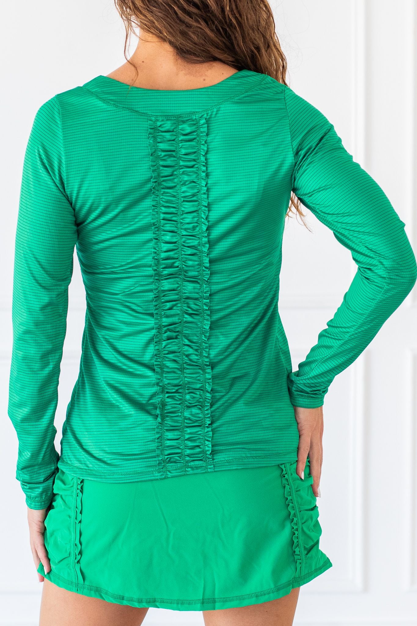 women's activewear top